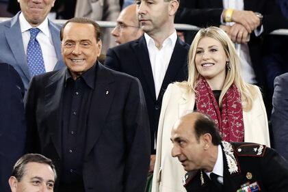 Silvio Berlusconi e la famiglia, un pilastro di tutta la sua esistenza 9