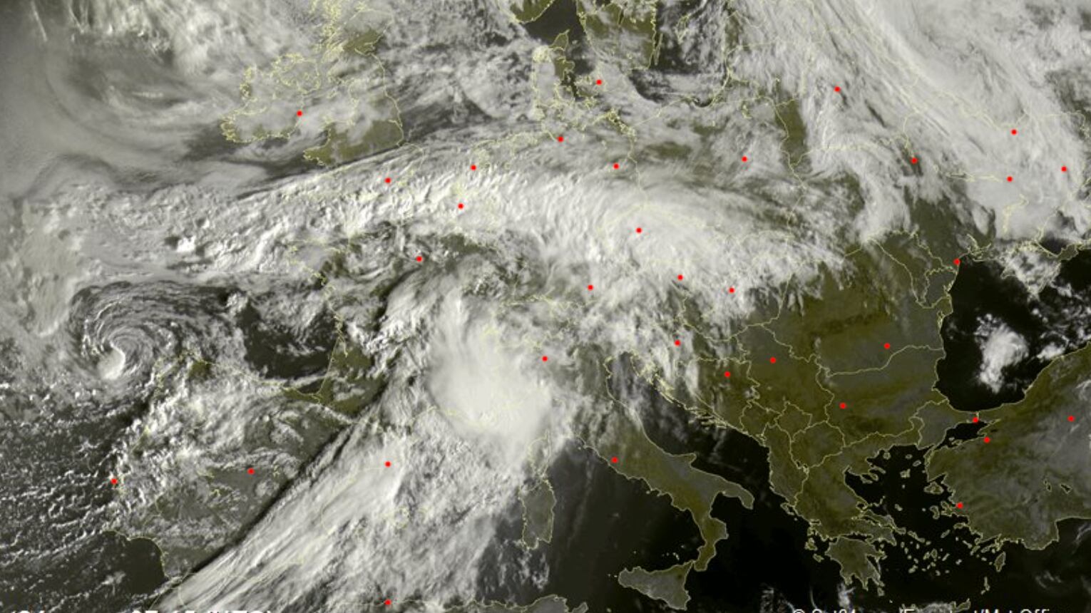Tracollo termico, fino a 12°C in meno: arriva il freddo e la neve