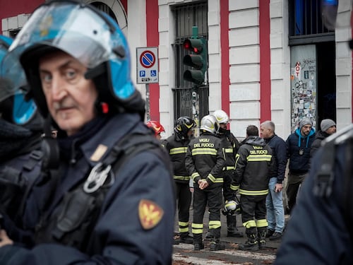 "Caro sindaco, te lo avevamo detto...". La lezione del ministro su Askatasuna