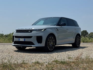 Range Rover Sport SV: guarda le foto 5