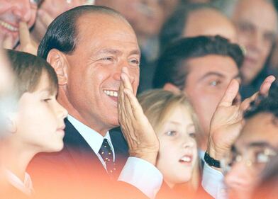 Silvio Berlusconi e la famiglia, un pilastro di tutta la sua esistenza 8