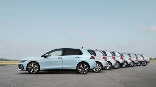 Volkswagen Golf 2024, guarda tutte le foto 3
