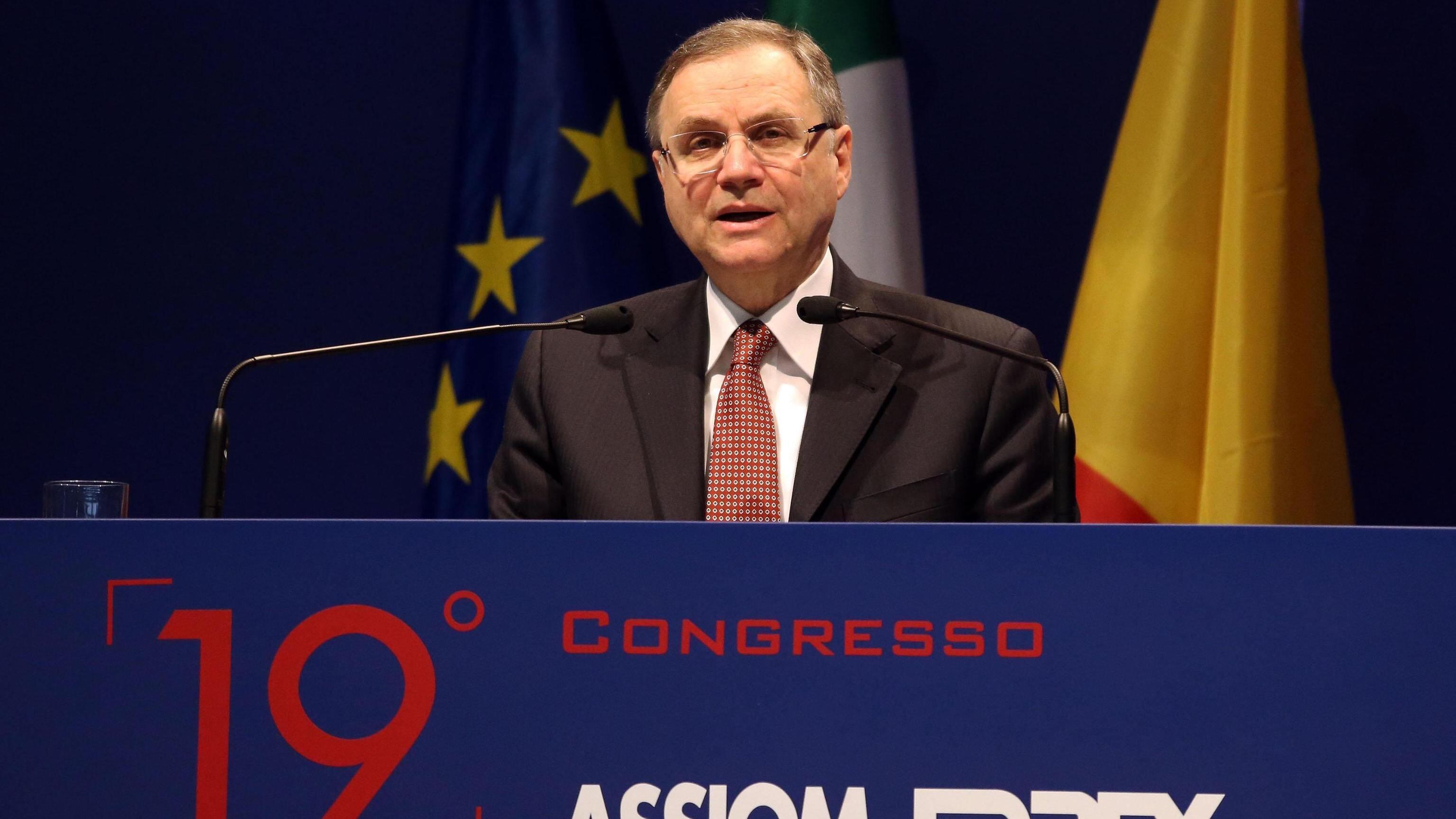 Visco contro i vertici bancari: «A noi il potere di rimuoverli»