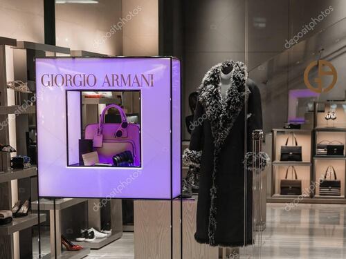 Armani e Dior nel mirino dell'antitrust: indagine su pratiche commerciali sospette
