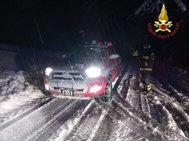 Vigili del fuoco in azione a Cesena, nubifragi a Rimini e Ravenna 4