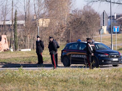 Le immagini dei rilievi dei carabinieri per il delitto di Treviso