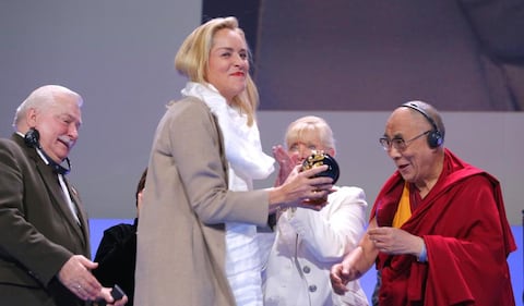 Sharon Stone, seno in vista sul red carpet 12
