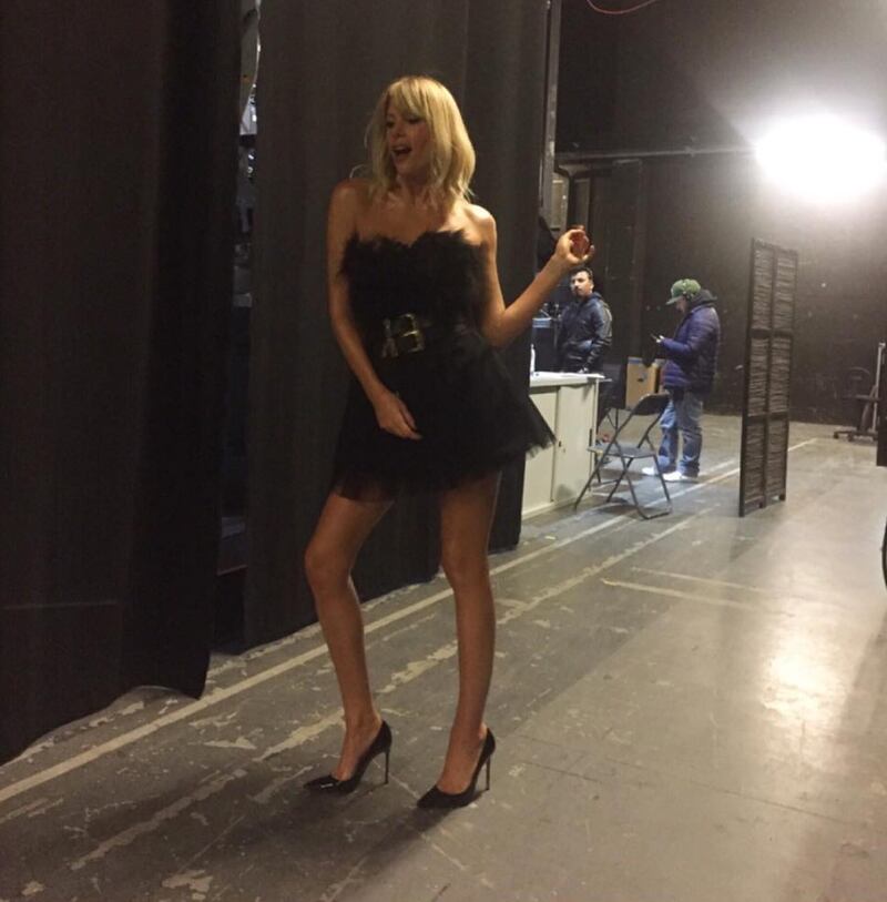Alessia Marcuzzi sexy all'Isola dei Famosi 2017 2