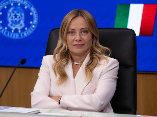 Mossa elettorale e primo test in vista del voto. Meloni in campo