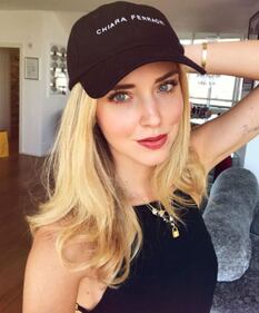 Chiara Ferragni, bikini sexy in Toscana 7