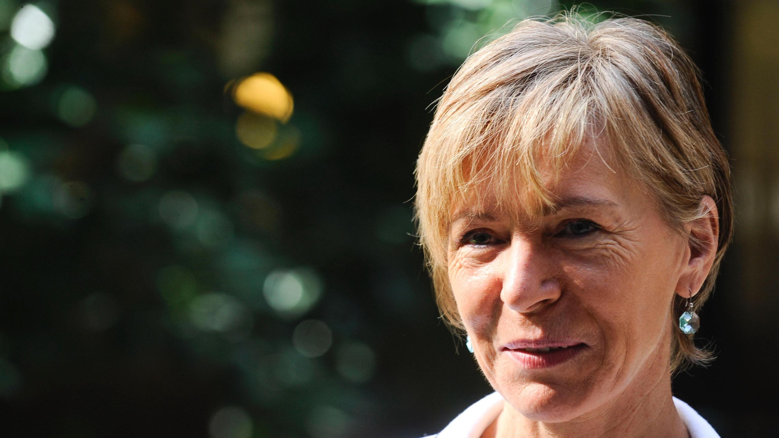 Grillo apre a Bersani: "Voti la Gabanelli, poi chissà..."