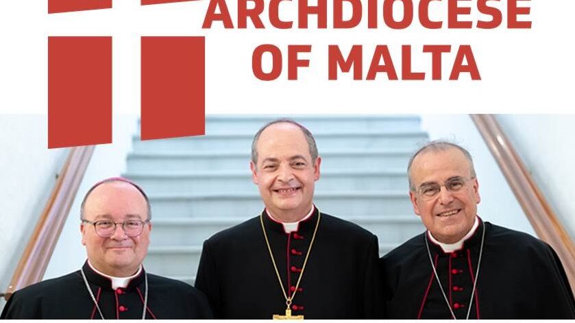 Il vescovo di Malta ammonisce: "Dio è nel mare insieme ai migranti"