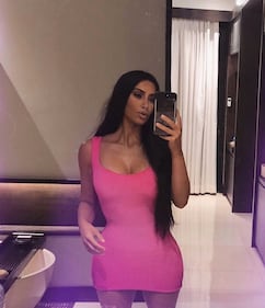 Kim Kardashian, estate hot in foto 5