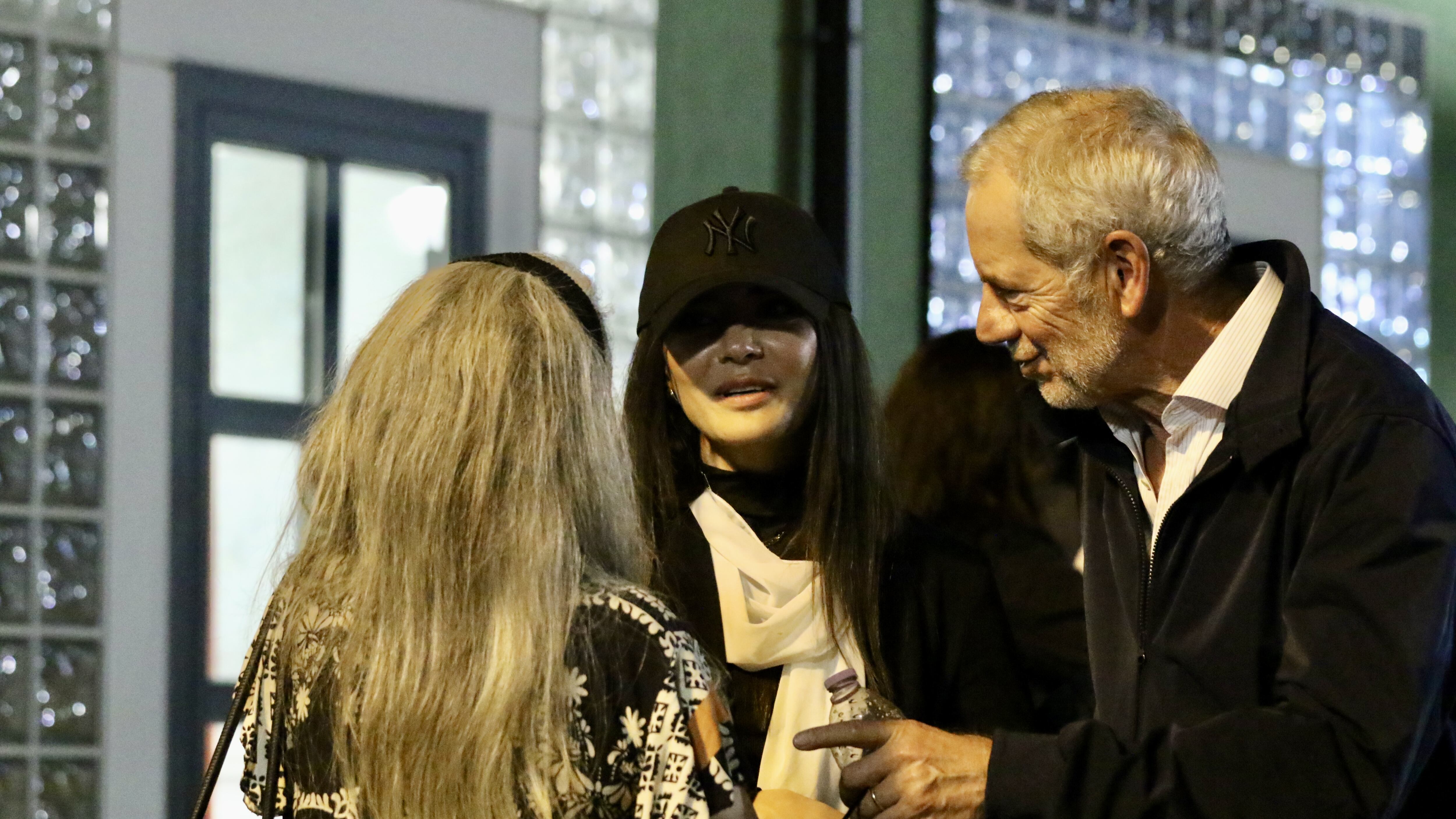 Gaza, atterrato a Linate uno degli aerei con i bambi palestinesi: a bordo anche Adam