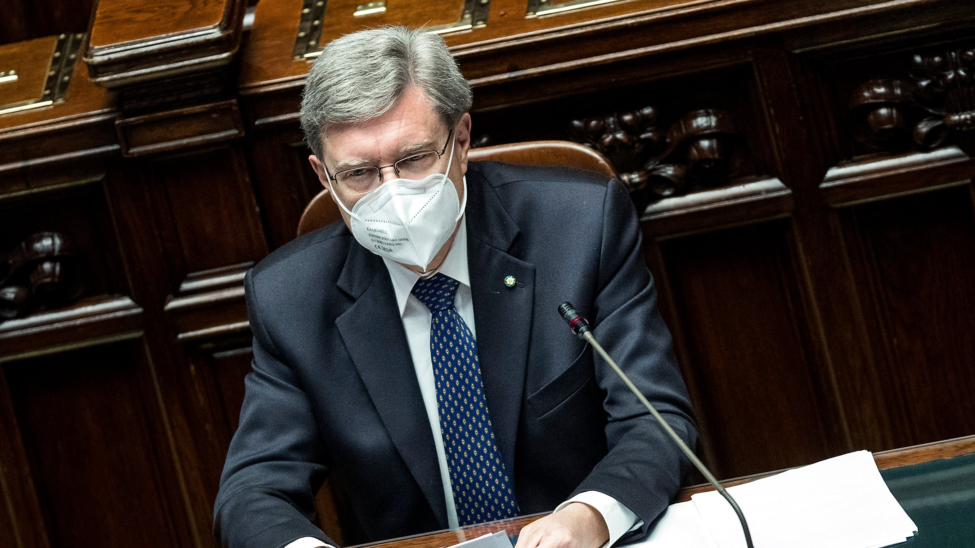 "No a disparità dell'Europa su Alitalia"