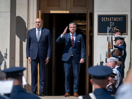 Crosetto da Hegseth a Washington. "Italia e Usa sempre fianco a fianco"