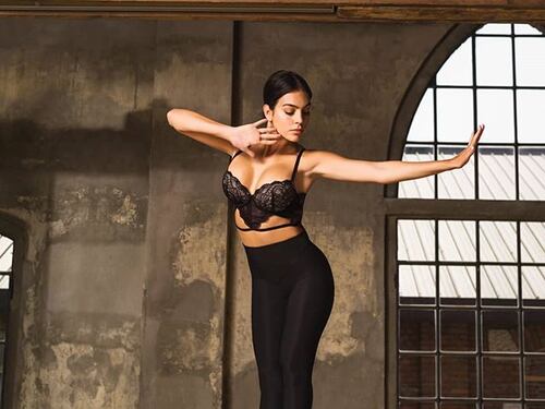 Georgina Rodriguez manda in tilt i follower: lady CR7 incanta nel nuovo spot