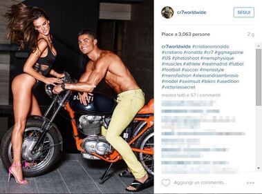 Due fisici perfetti: le pose hot di Ronaldo e della Ambrosio 4