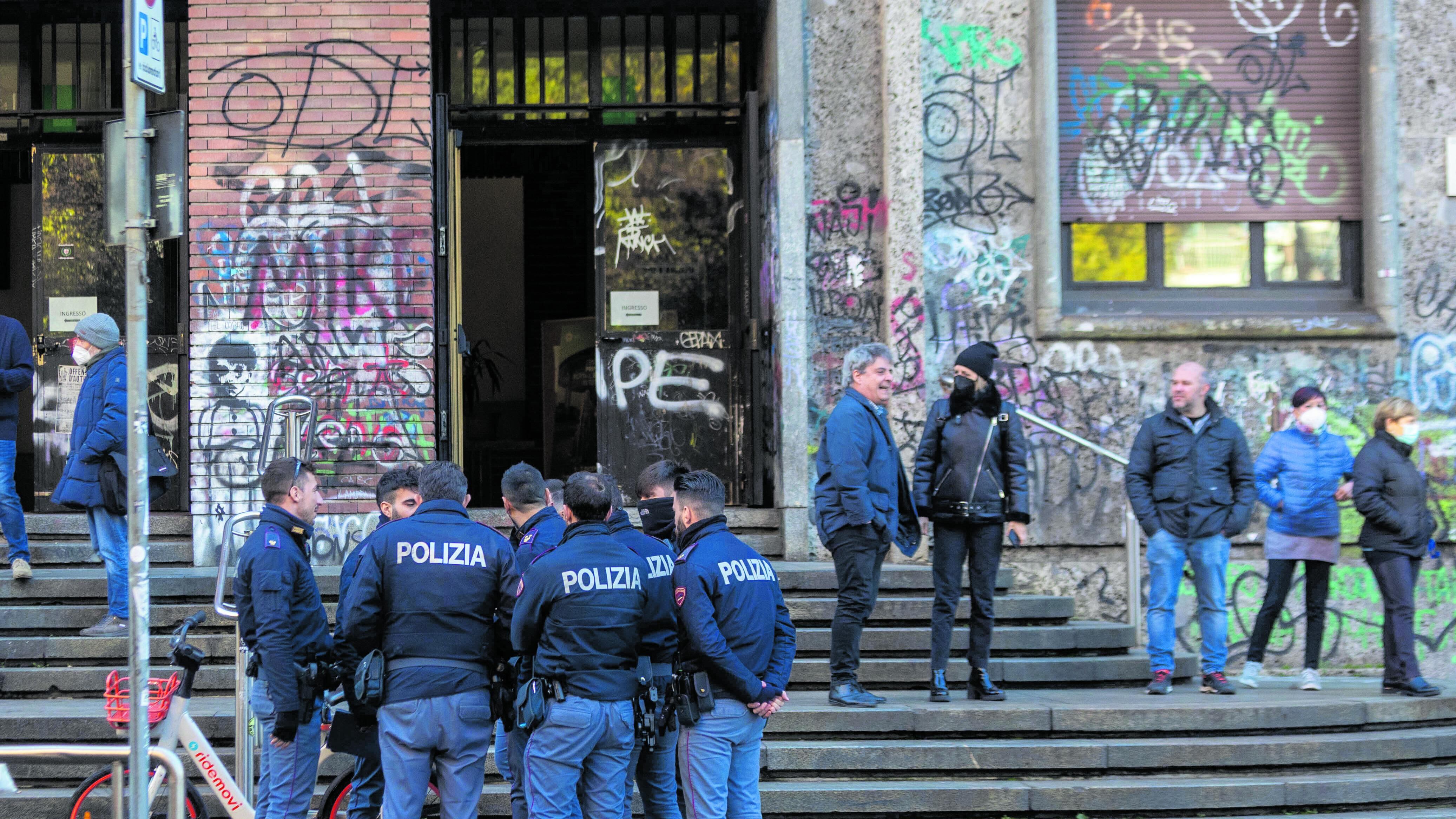 Sicurezza nelle scuole. In quelle più a rischio arrivano le "volanti"