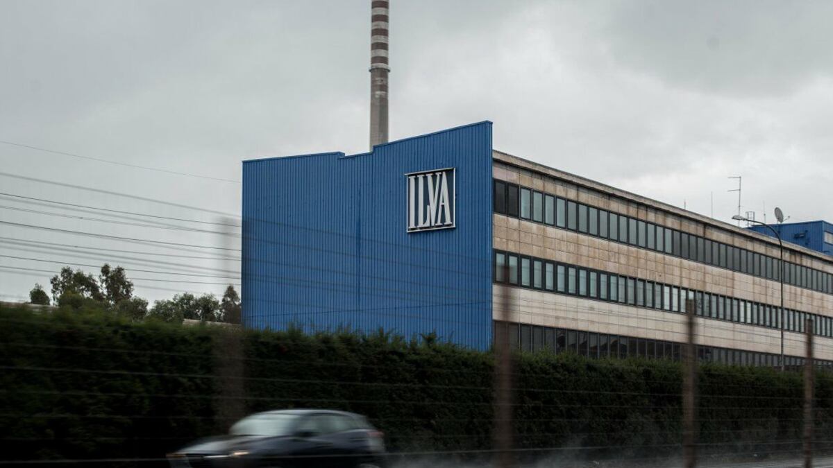 Il governo che devasta l'industria