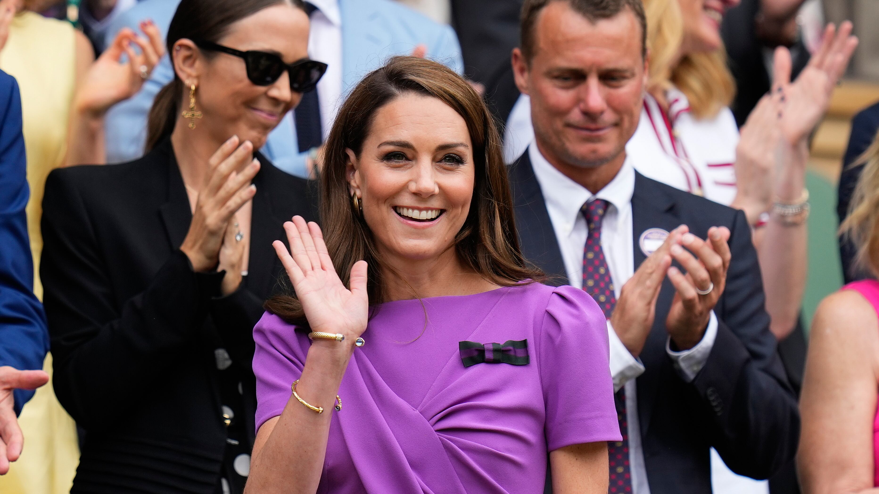 "Ѐ lei la vera Regina". Cosa rivela la biografia di Kate Middleton