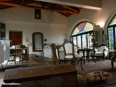 In vendita la villa di Lucio Dalla sull'Etna 7