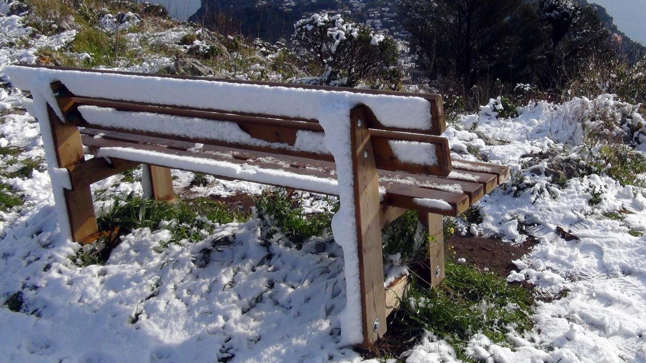 Big Snow imbianca pure Capri e Liguria