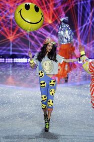 Victoria's Secret, sexy show tra due mesi: le modelle si preparano 41