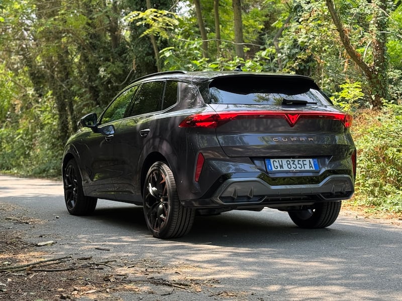 Cupra Terramar: guarda la gallery dell'ibrido da 272 CV 12