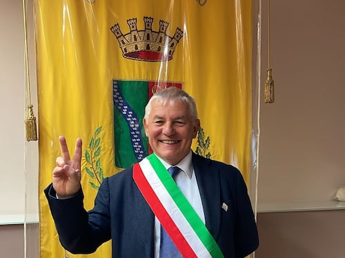 Rovigo, tre voti decisivi vanno al cane del candidato sindaco: il Tar li considera validi