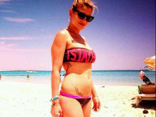 Emma Marrone sexy in bikini