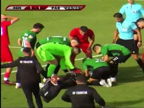 Albania, tragedia in campo: l'attaccante 28enne Raphael Dwamena stroncato da un malore