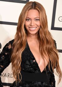 Beyoncé, dama sexy ai Grammy 2017 32