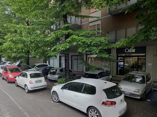 Furto in appartamento, preso ladro: caccia ai complici