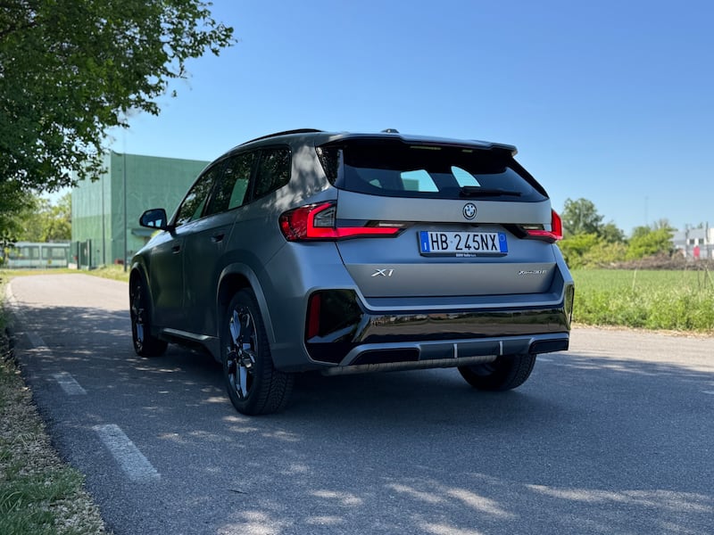 BMW X1 plug-in: guarda tutte le foto 13