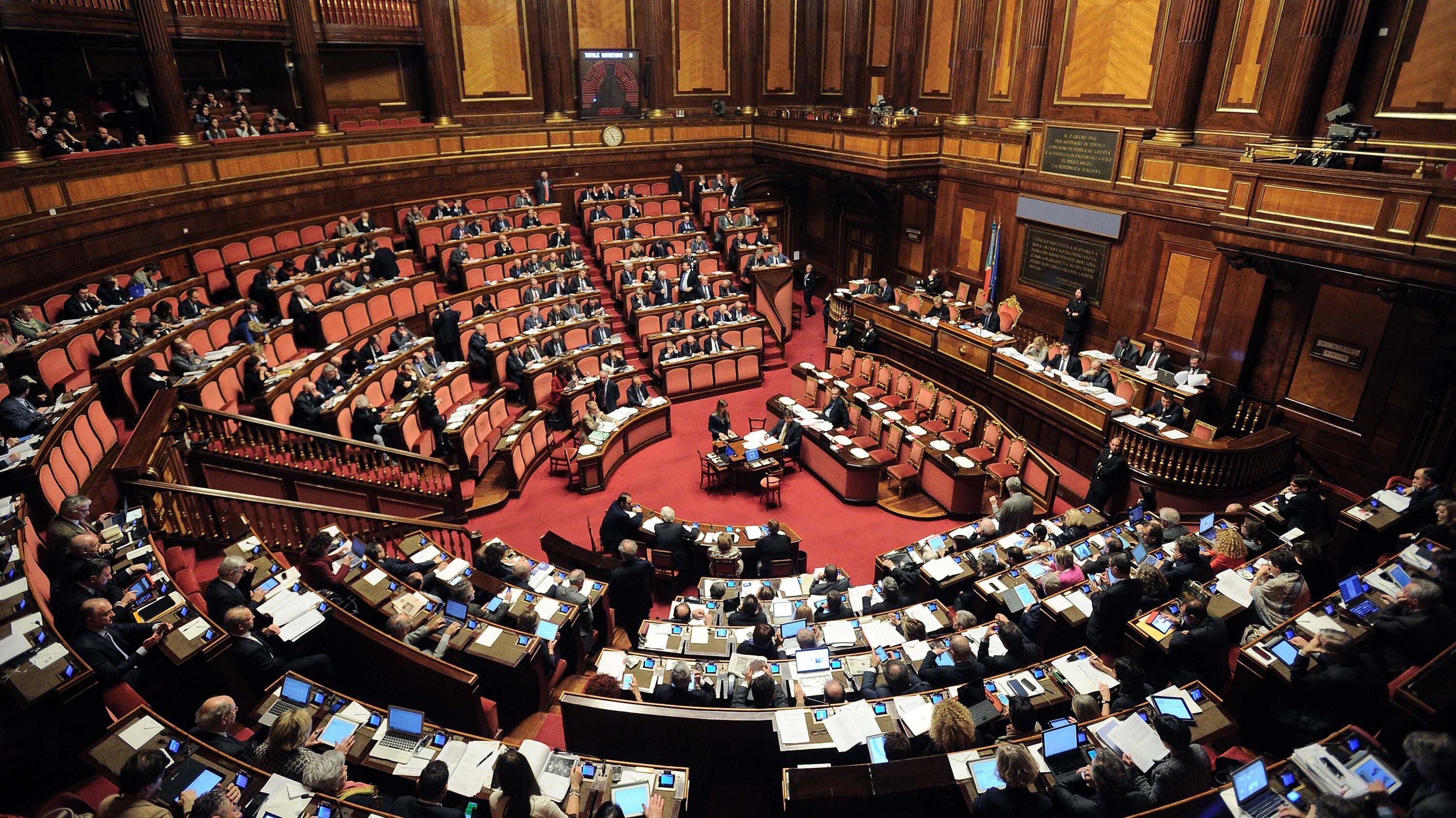 Torna il falso in bilancio, pene più pesanti per mafiosi