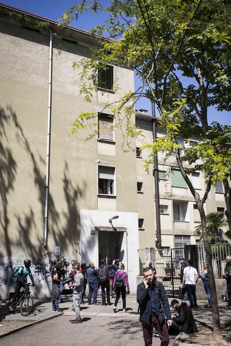 Milano, le immagini della casa del bimbo di due anni trovato morto 11
