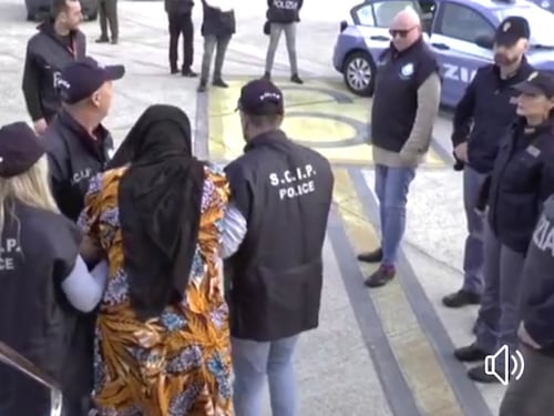 Black mafia, crimini, "red notice": orrori e potere della nigeriana nella lista dei 100 latitanti più pericolosi
