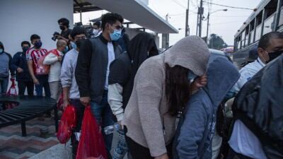 Migranti, sì alla sanatoria. Il M5s ingoia un altro rospo