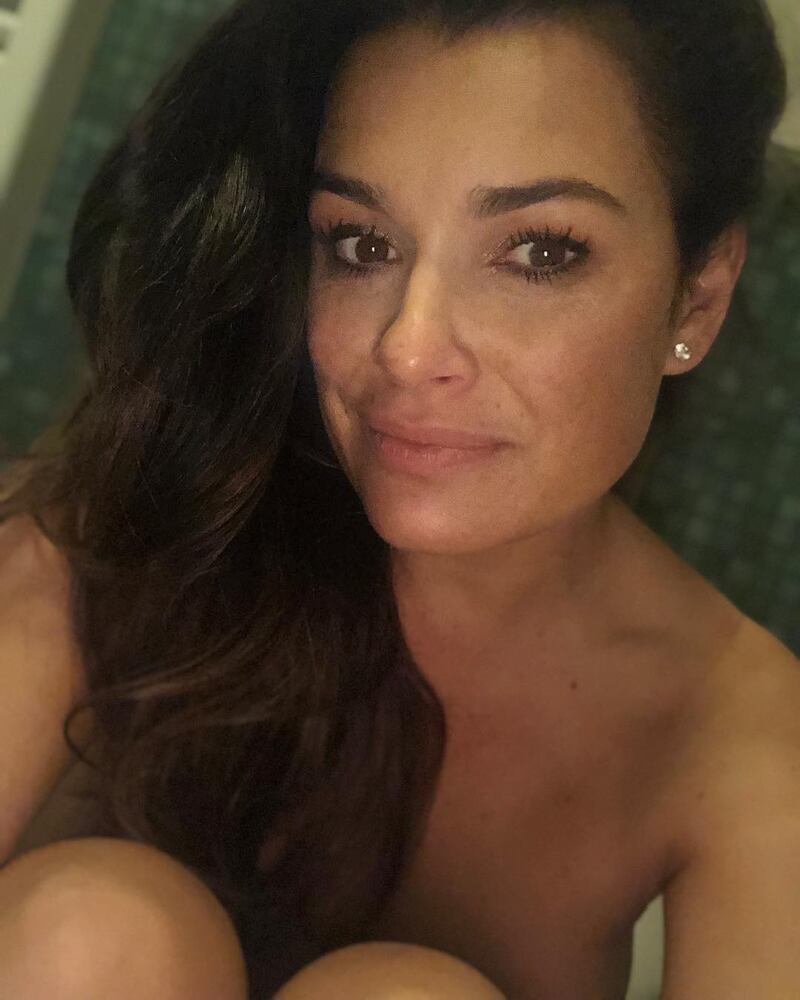 Alena Seredova bomba sexy su Instagram: gli scatti dell'ex di Buffon 5