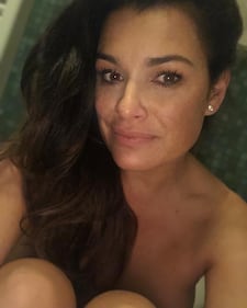 Alena Seredova bomba sexy su Instagram: gli scatti dell'ex di Buffon 5