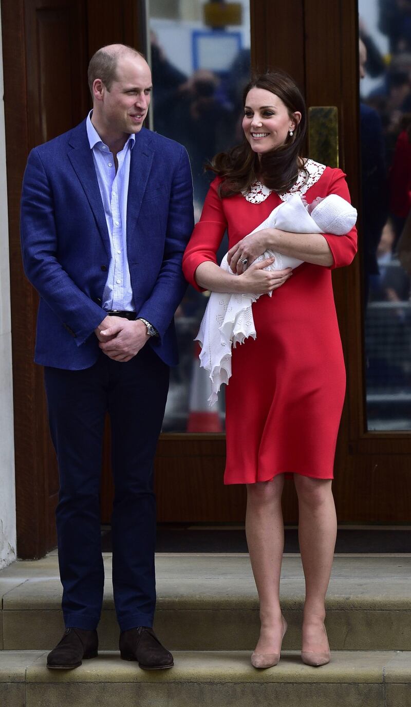 Kate Middleton e il Principe William col Royal Baby 18