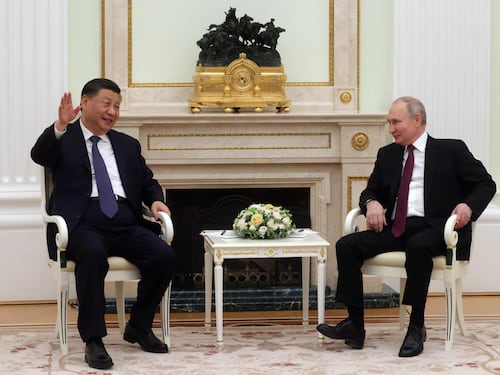 "Non usate la bomba nucleare". Cosa è successo tra Russia e Cina