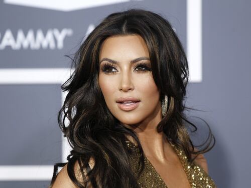 Kim Kardashian sfida Twitter: "Voglio il tasto modifica"
