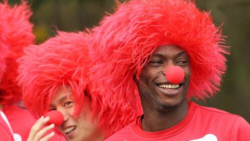 Bundesliga, allenamento in tenuta da Carnevale 2