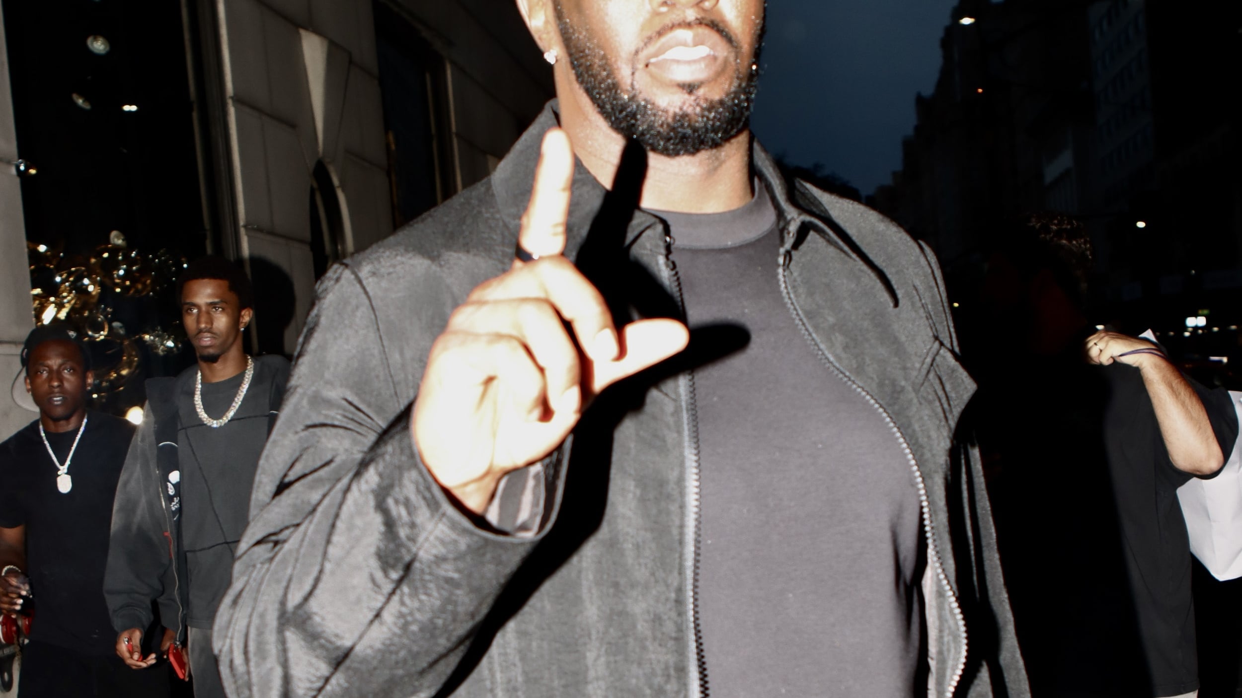 "Trump valuta la grazia a Diddy". Ma la Casa Bianca smentisce