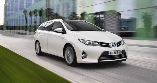 Toyota Auris Touring Sports 2