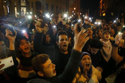 Libano, continuano le proteste a Beirut 6