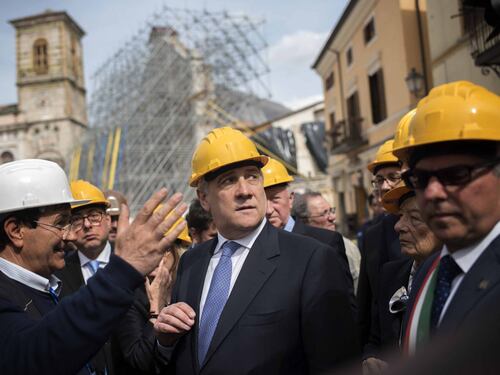 "Due miliardi per le zone terremotate"