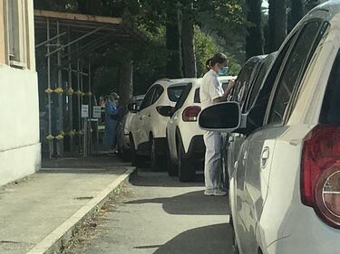 Ore di fila al Drive-in Covid di Santa Maria Della Pietà 1